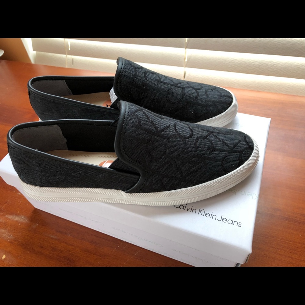 New Calvin Klein Jeans Keds/ Women / 7 M